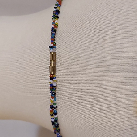 Multicolor Shell Necklace - Picture 8 of 10